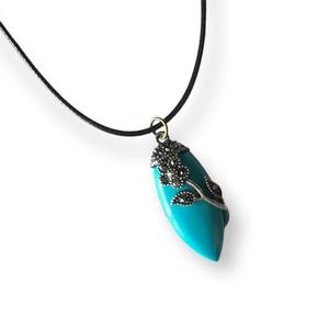 Faux turquoise floral pendant necklace
